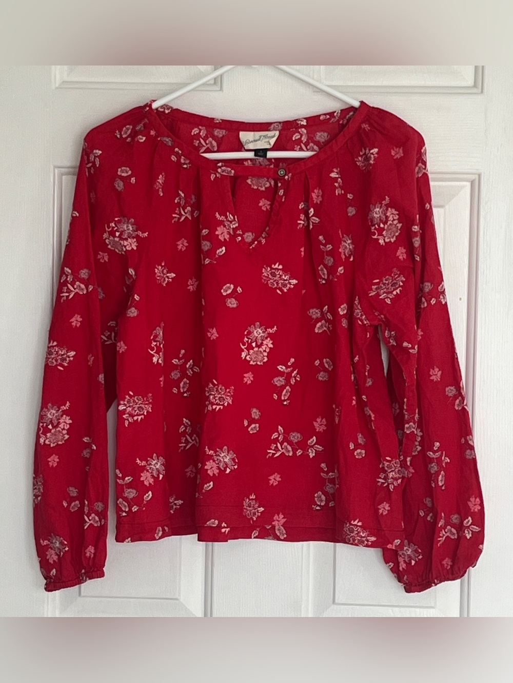 Universal Thread Front Keyhole Cutout Floral Cotton Blouse S